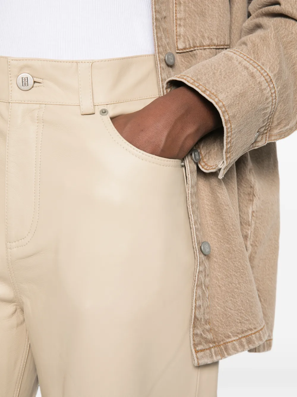 By Malene Birger Leren broek met wijde pijpen Beige