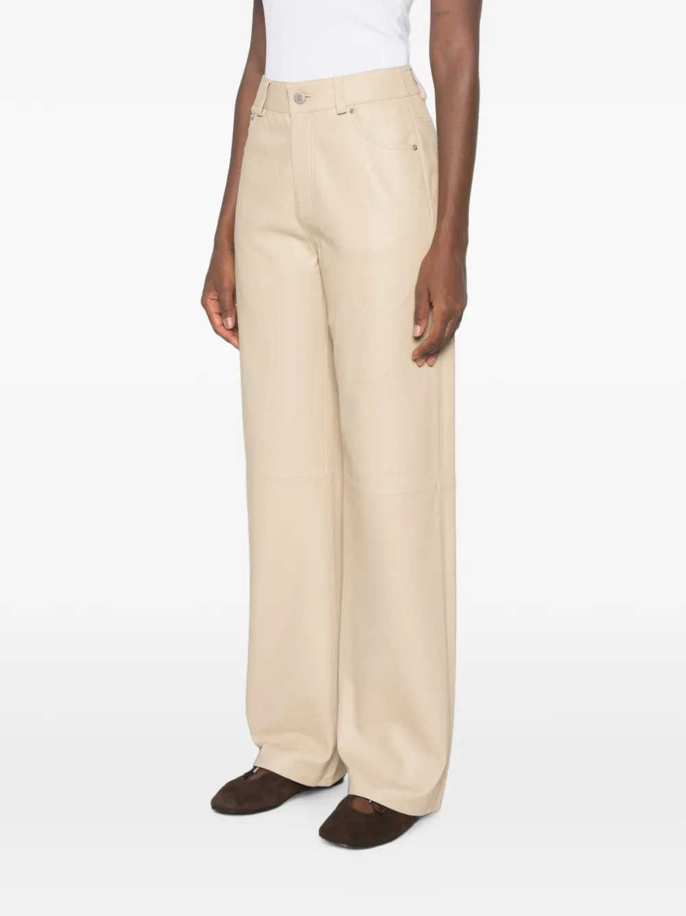 By Malene Birger Leren broek met wijde pijpen Beige