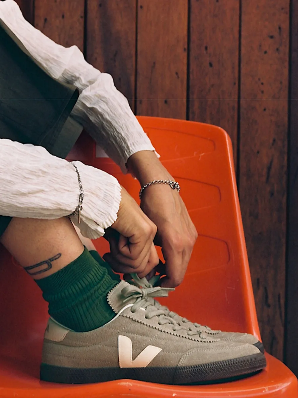 VEJA Panenka suède sneakers Beige