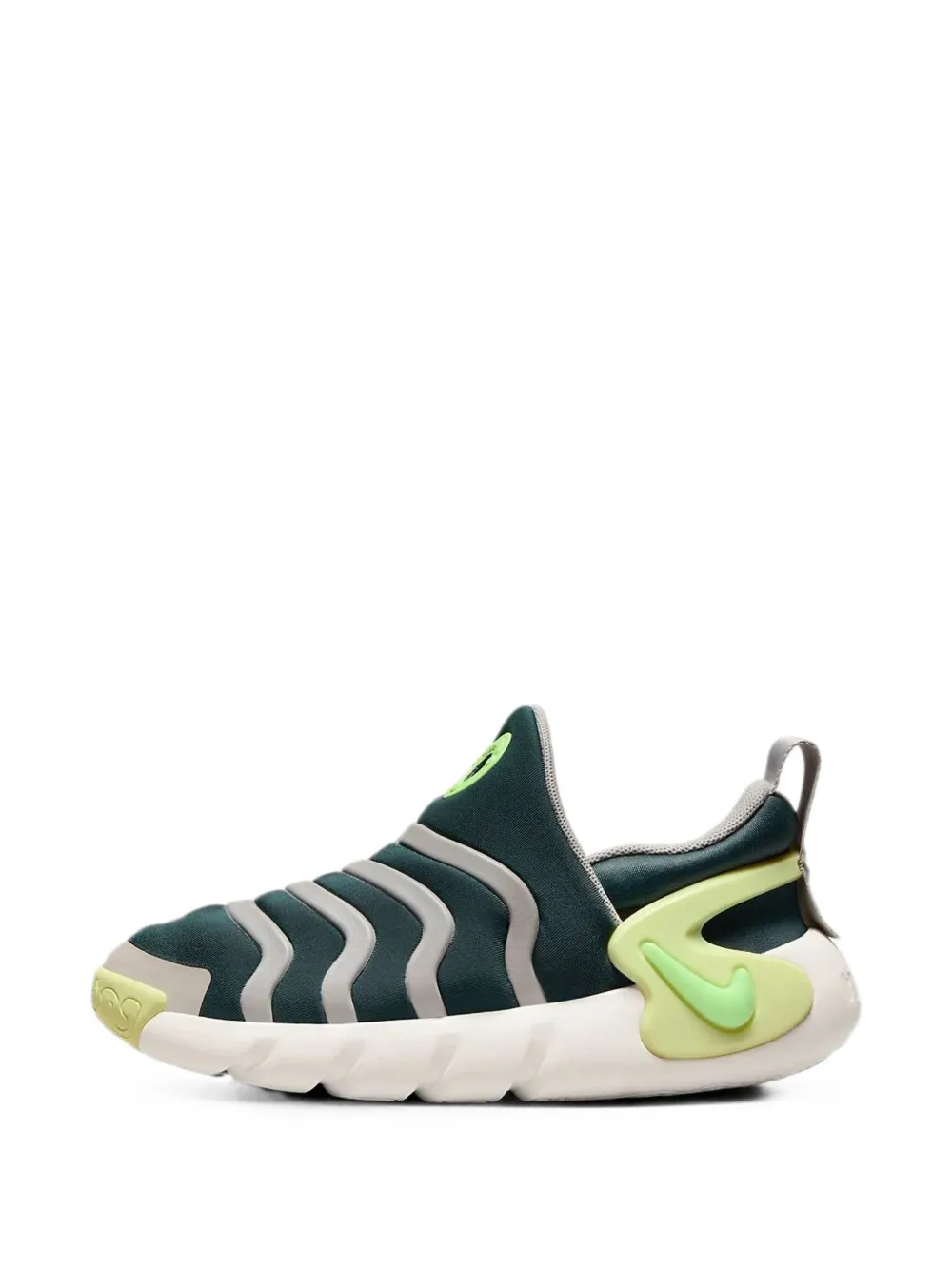 Nike Kids Dynamo Go FlyEase slip-on sneakers Groen