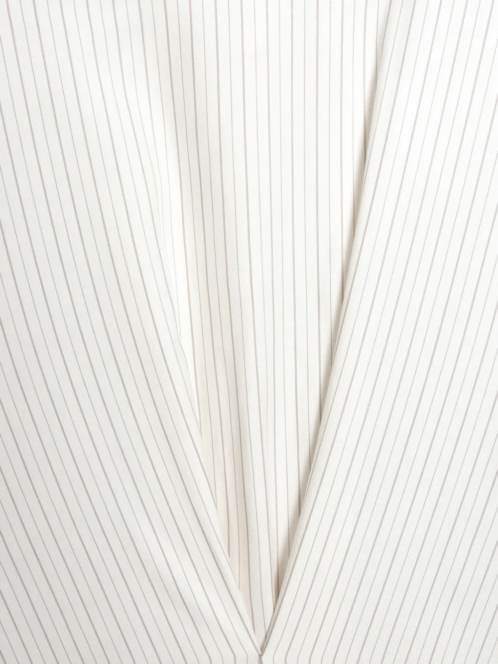 Vera Wang Mercer gestreepte midi-blousejurk met plooien en V-detail Beige