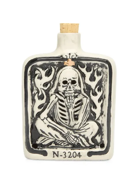Neighborhood skull-embossed incense chamber