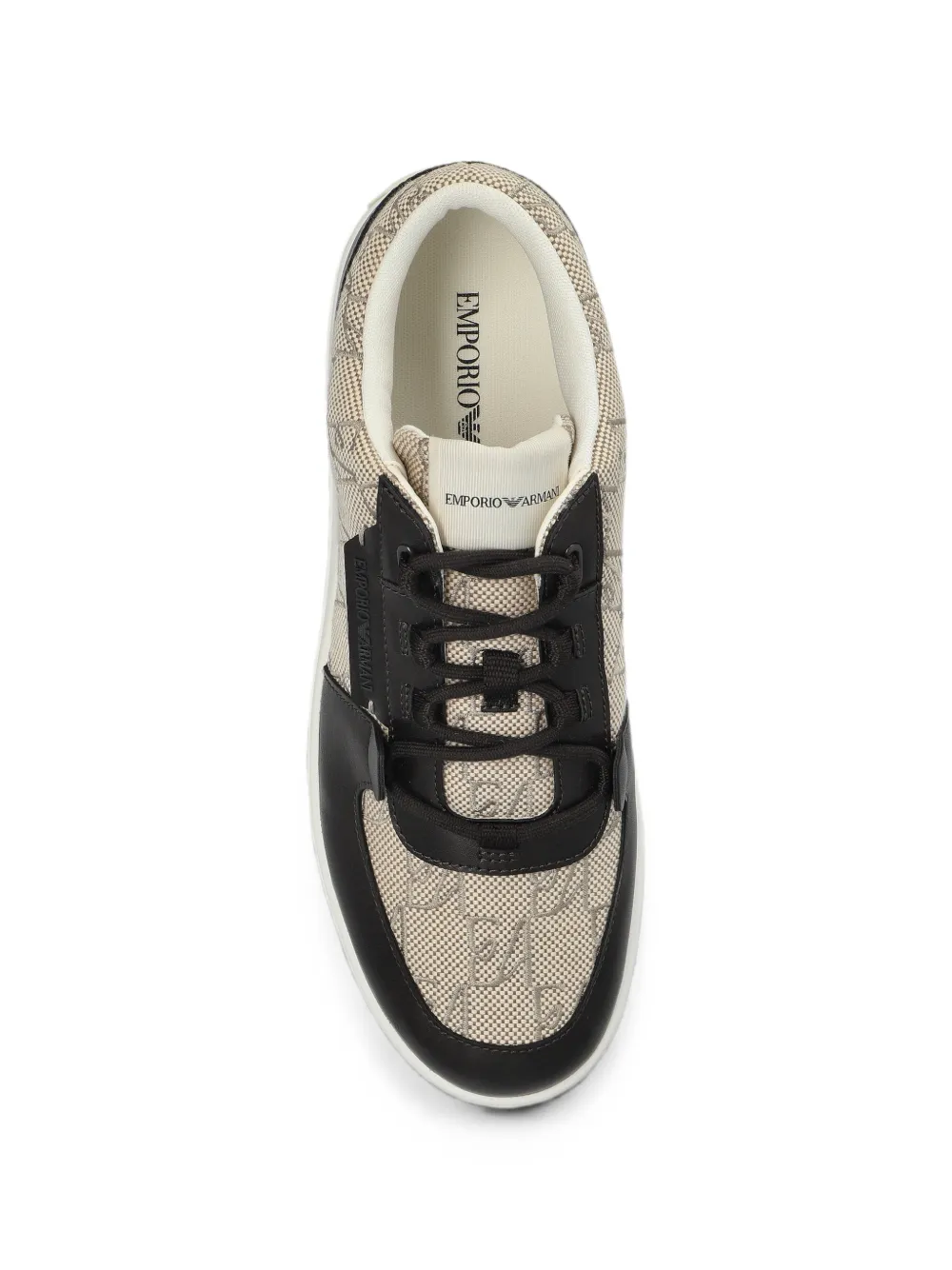 Emporio Armani Sneakers met monogram-print en vlakken Beige