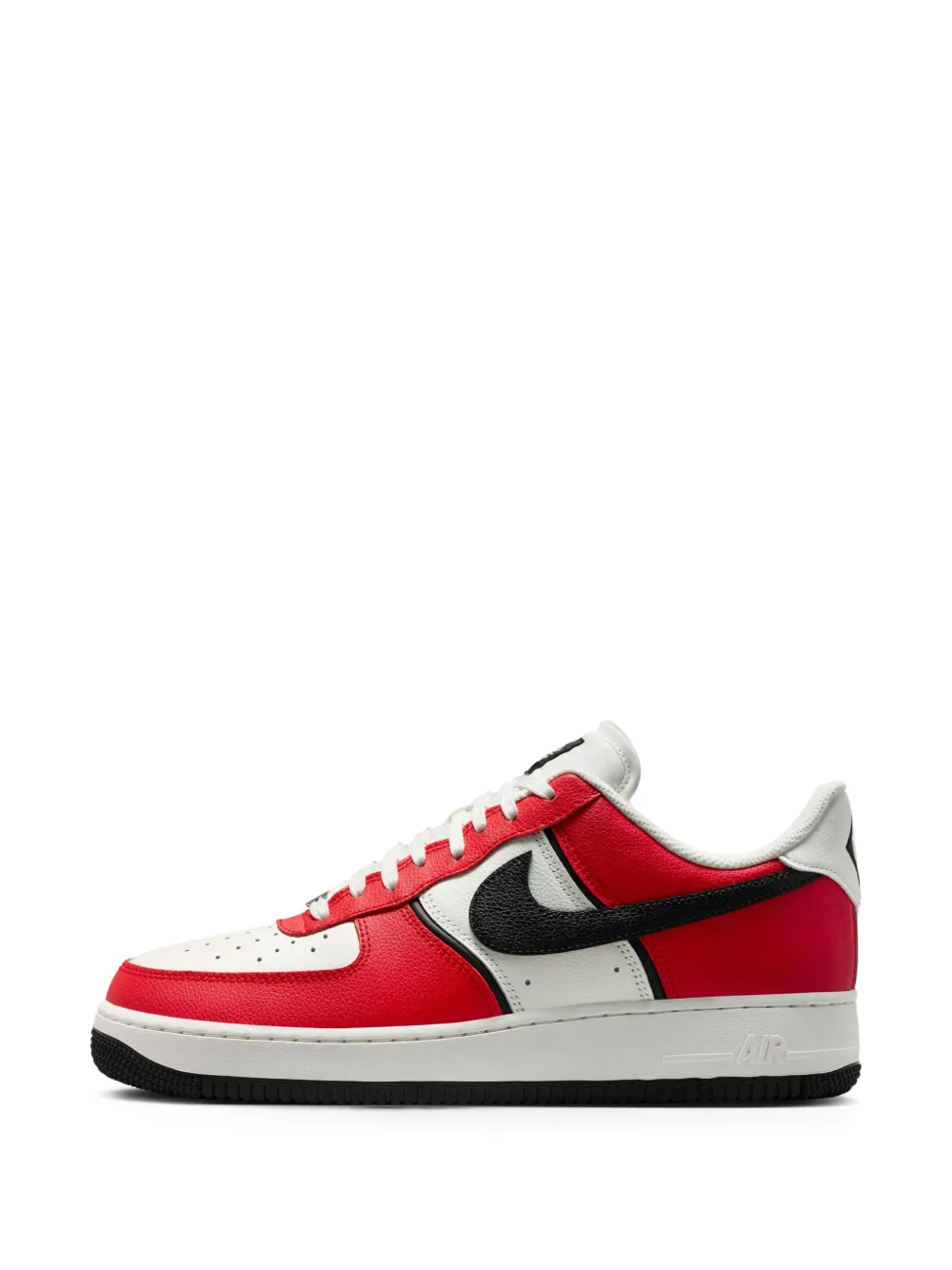 Nike 에어 포스 1 '07 Lv8 스니커즈 In Multi