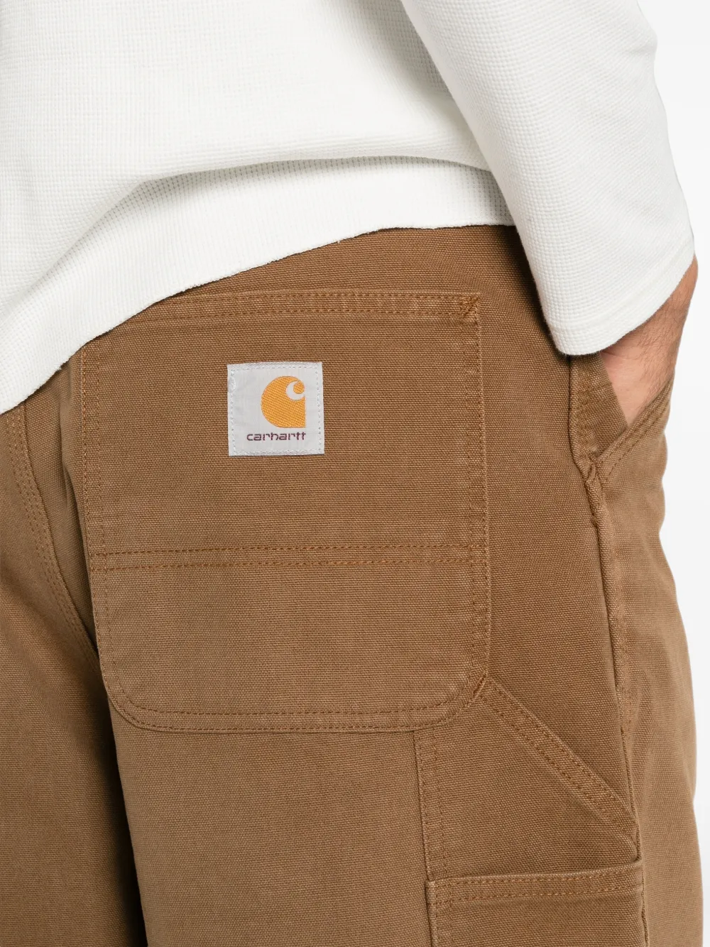Carhartt WIP Single Knee lange shorts Bruin