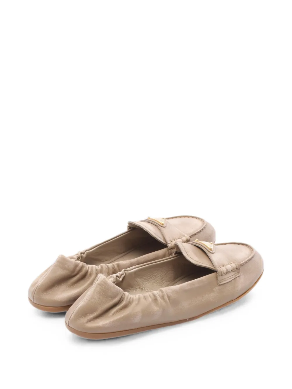 Prada Pre-Owned 2010s logo plate loafers - Toni neutri
