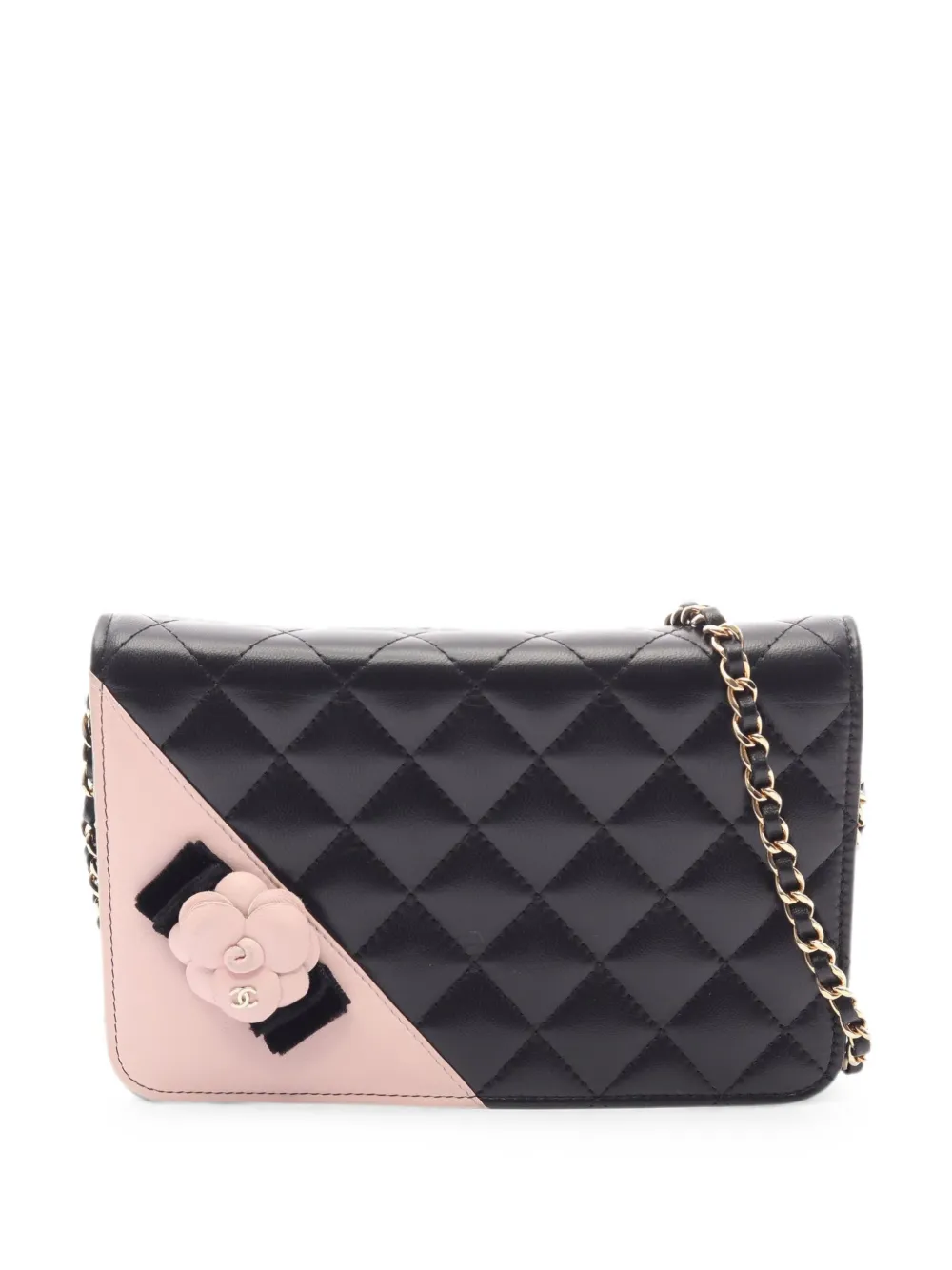 CHANEL Pre-Owned 2017-2018 Camellia matelassé chain-strap shoulder bag - Nero