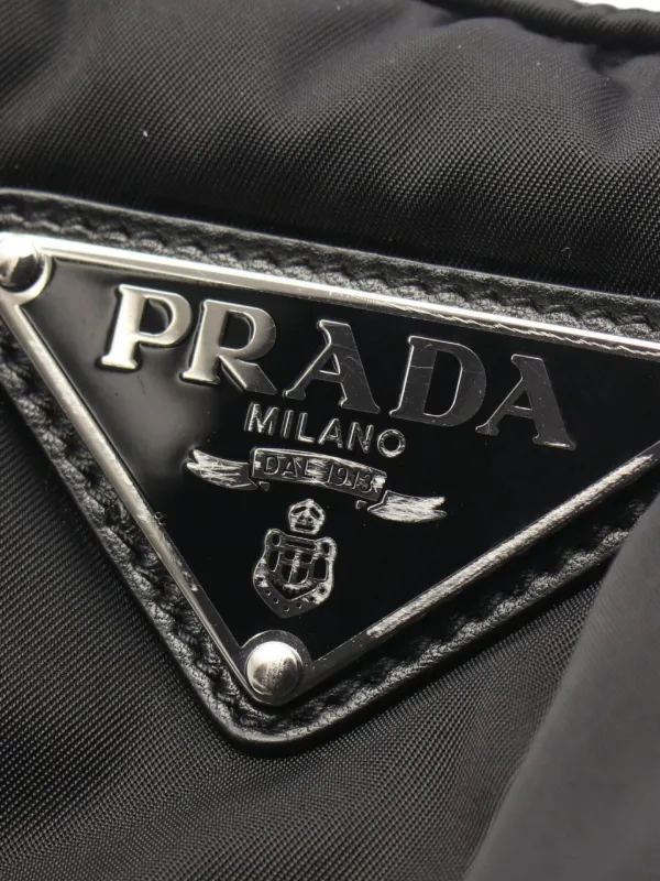 プラダ:2010 Limited Editionナイロンバッグ Prada Pre-Owned 2010s Re-Nylon Padded Tote Bag | Black | FARFETCH