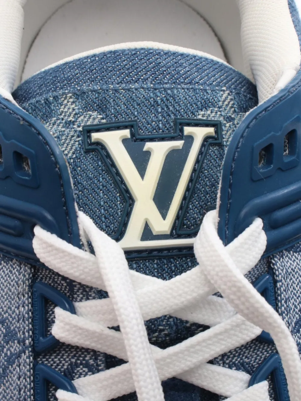 Louis Vuitton Pre-Owned 2020 Line Monogram low-top Sneakers | Blue