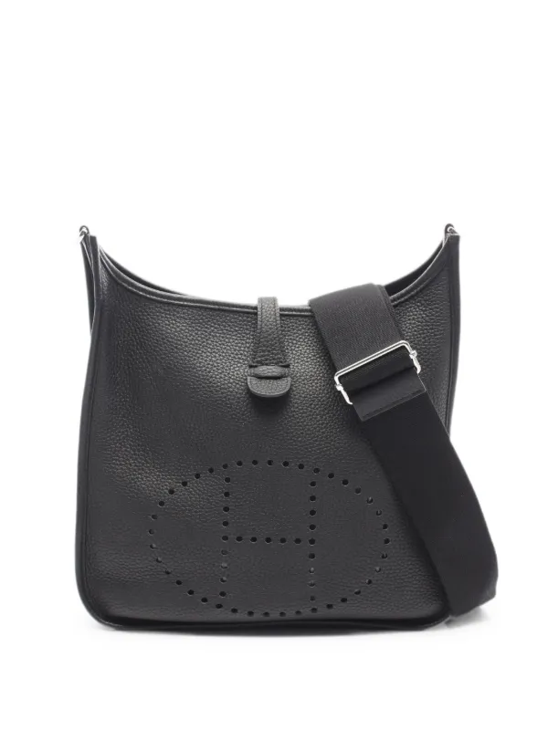 Hermès Pre-owned 2022 PM Evelyn 3 Shoulder Bag in Black
