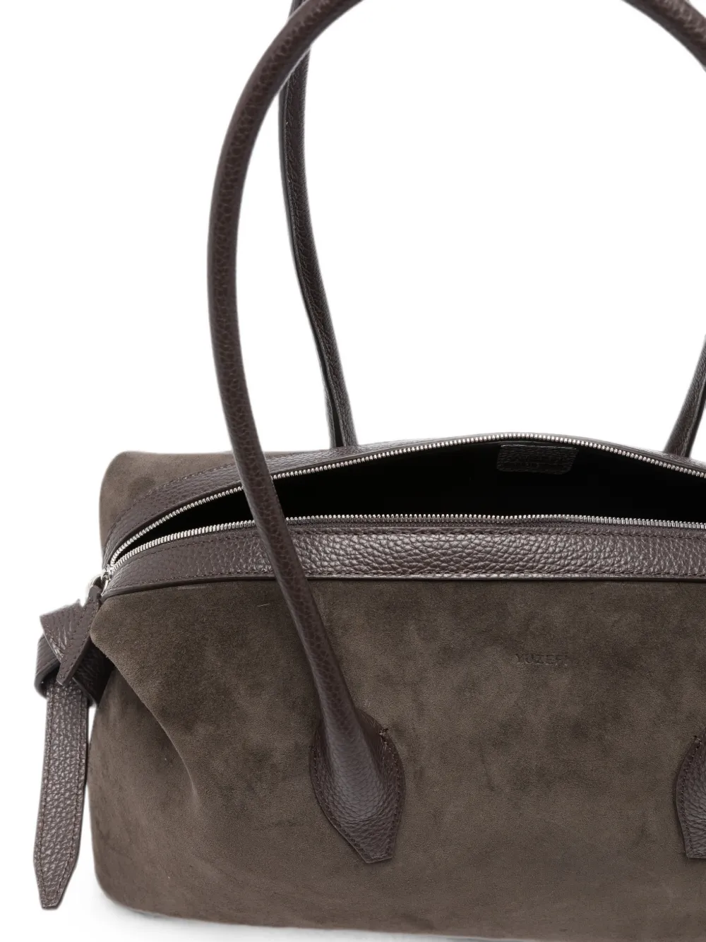 Yuzefi Brioche Duffle suède leren schoudertas Bruin