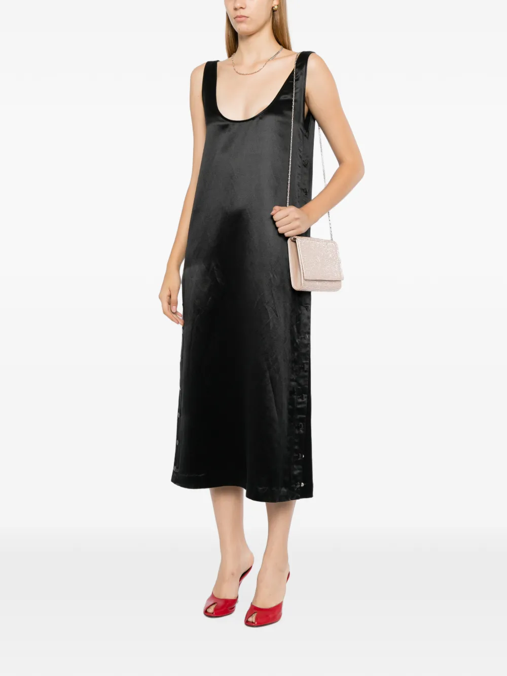 René Caovilla Clutch verfraaid met kristallen en kettinghengsel Beige