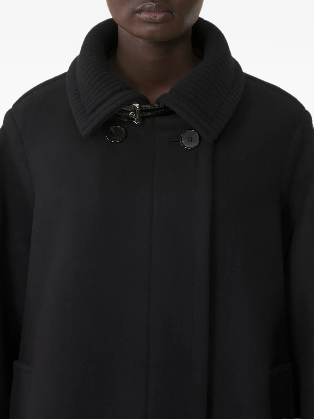 Lanvin Jas met dubbele rij knopen en gespkraag Zwart