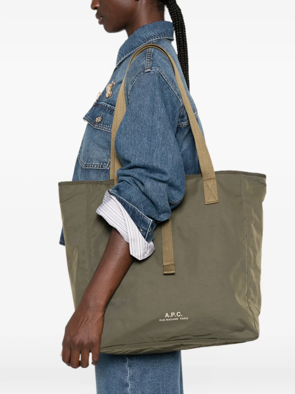 A.P.C. Schoudertas met logoprint Groen