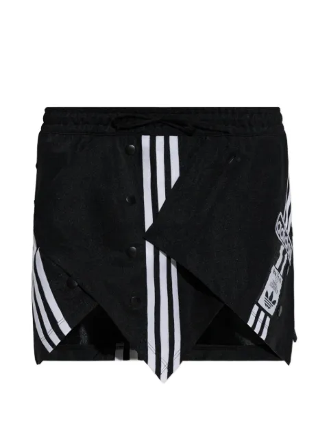 adidas  Saia curta com patch de logo e Três Listras