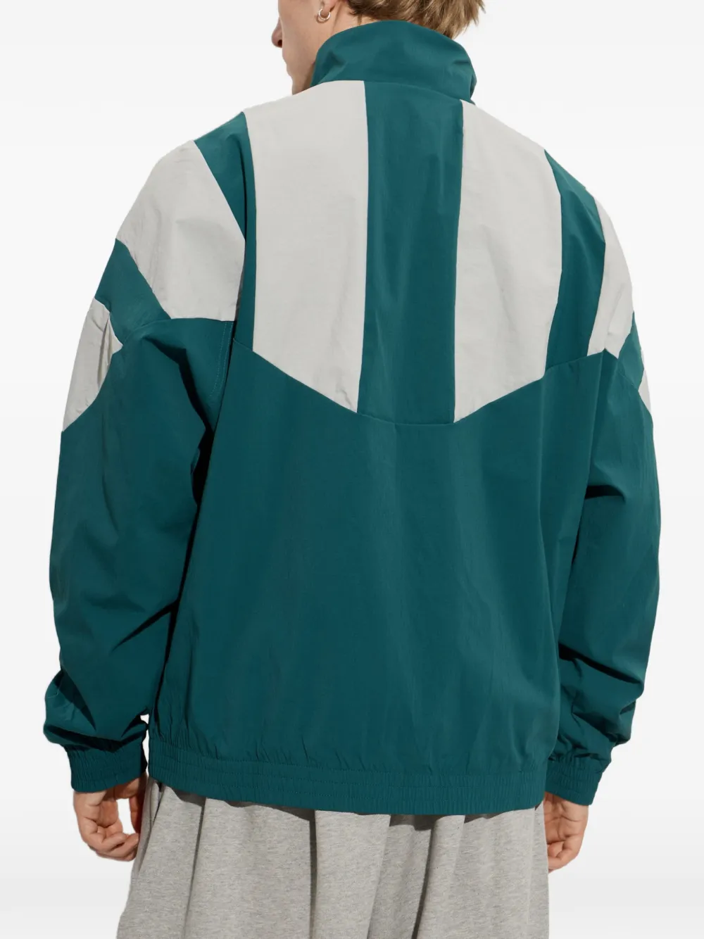 adidas logo-print panelled jacket Groen
