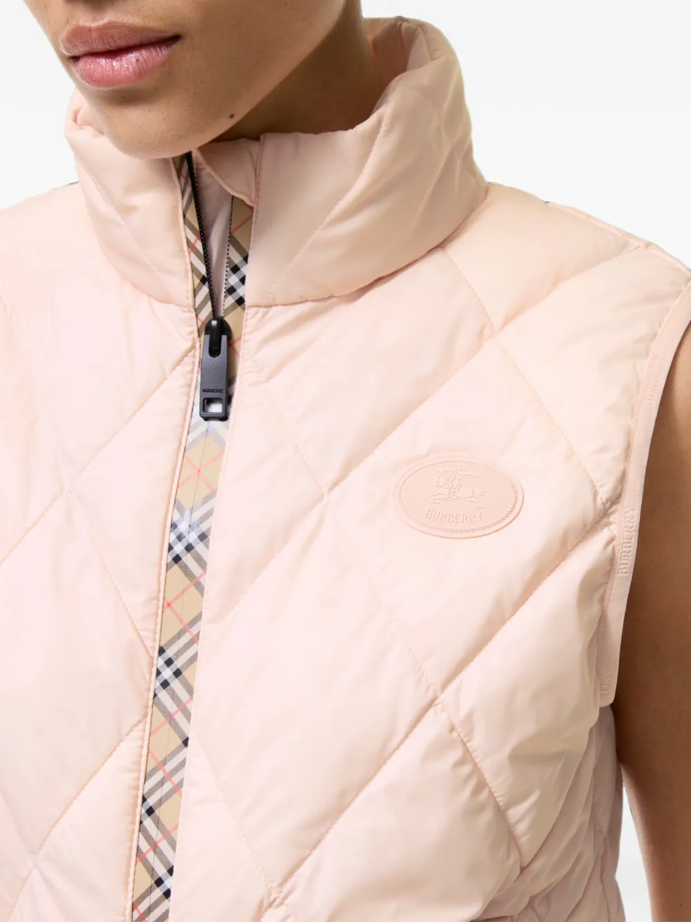 Burberry パッカブル キルティング ベスト | ピンク | FARFETCH JP