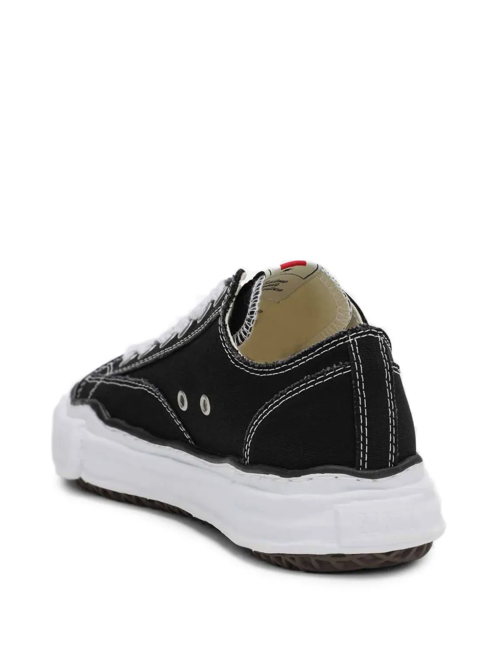 Maison MIHARA YASUHIRO round-toe low-top sneakers Zwart