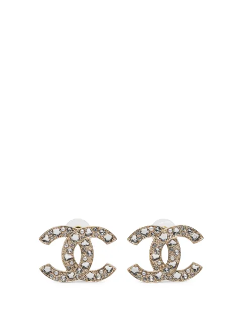 CHANEL Pre-Owned 2025 CC Gold Plated Strass Faux Pearl Push Back Earrings costume earrings