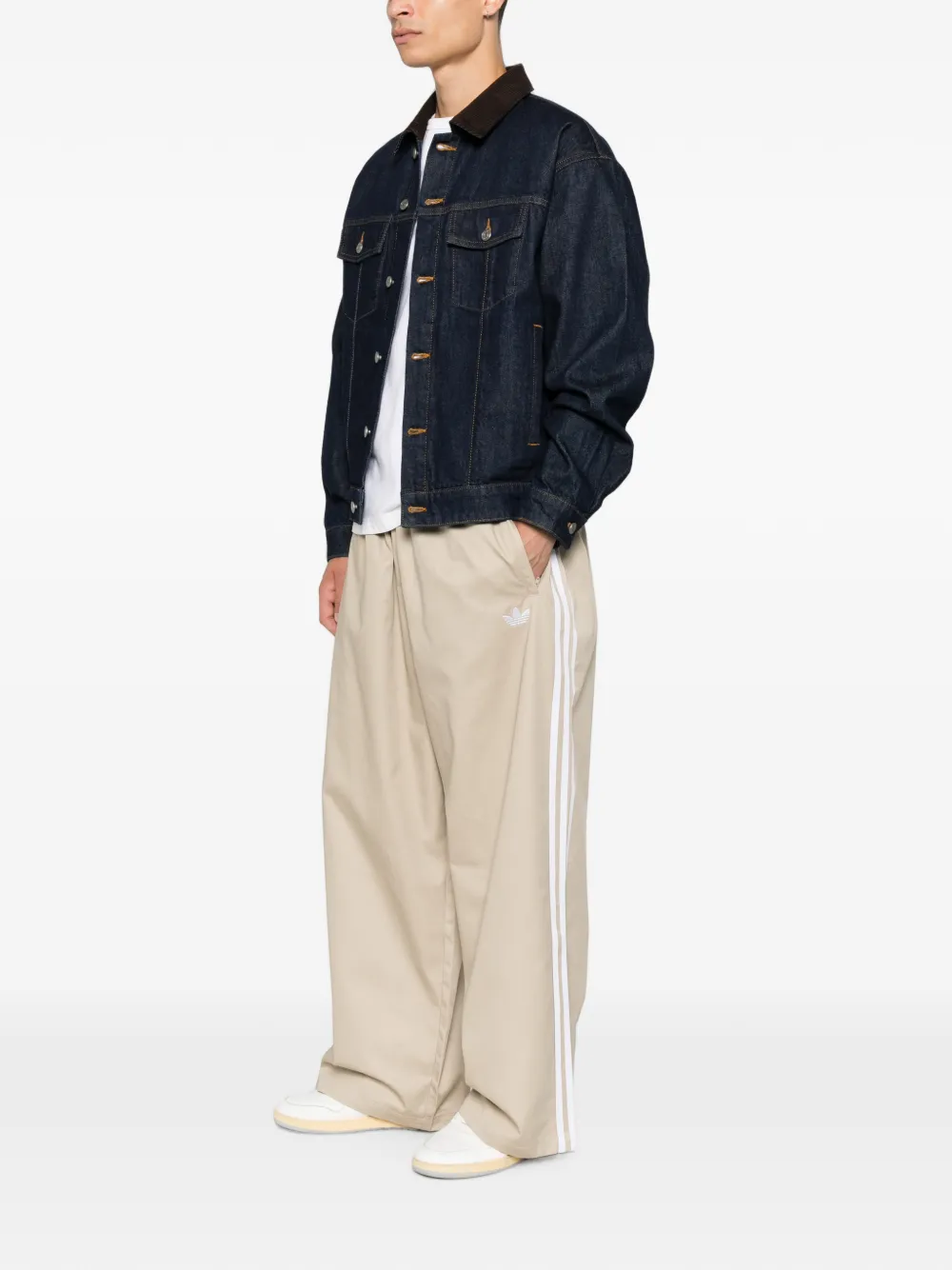 adidas Adicolor SST broek met geborduurd logo Beige
