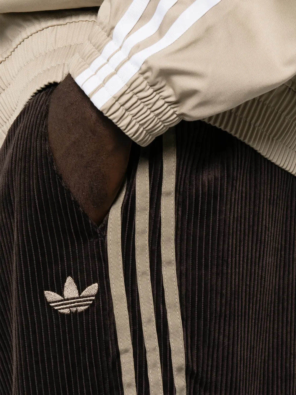 adidas pocket corduroy trousers Bruin