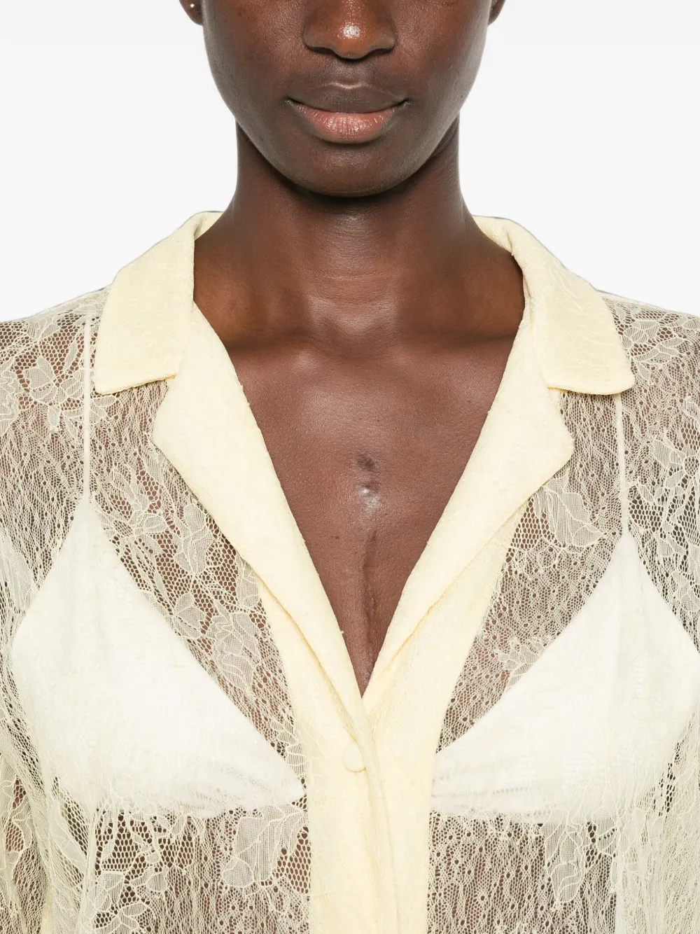 Oséree Gebreid button-up blouse met kant Geel