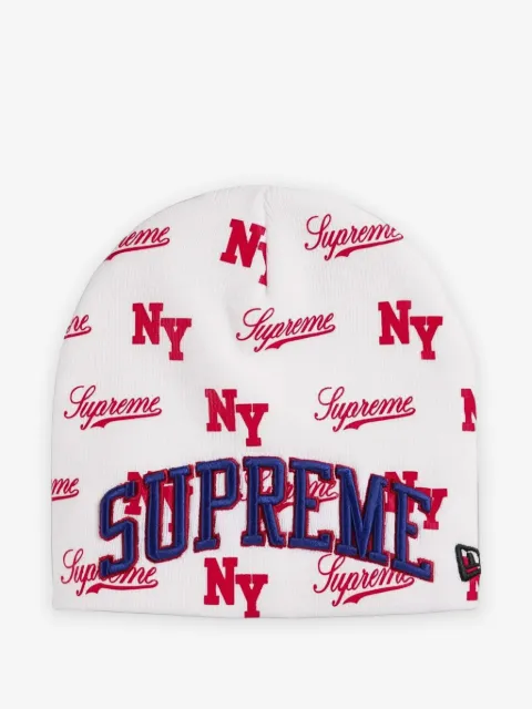 Supreme gorro con monograma en colaboración con New Era