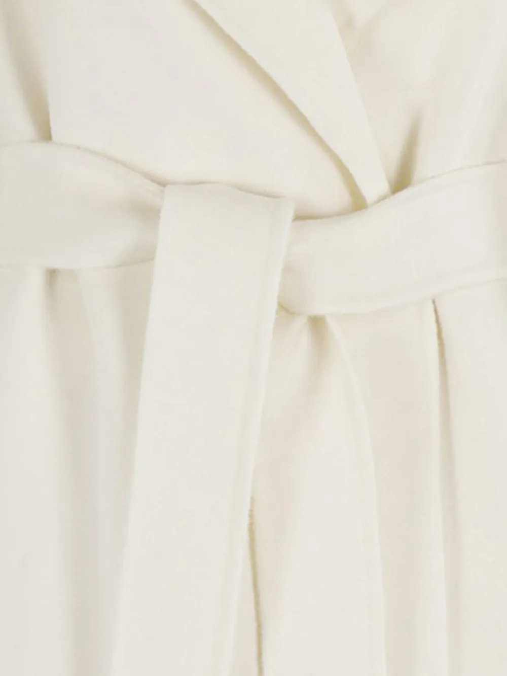 Max Mara Jas met gekerfde revers en ceintuur Beige