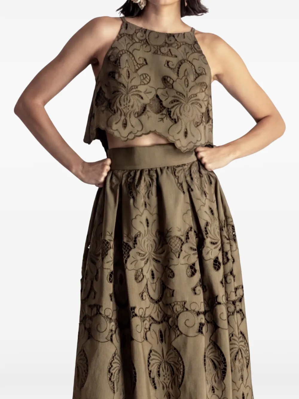 Moutaki Floral-embroidered Scalloped Top In Neutral