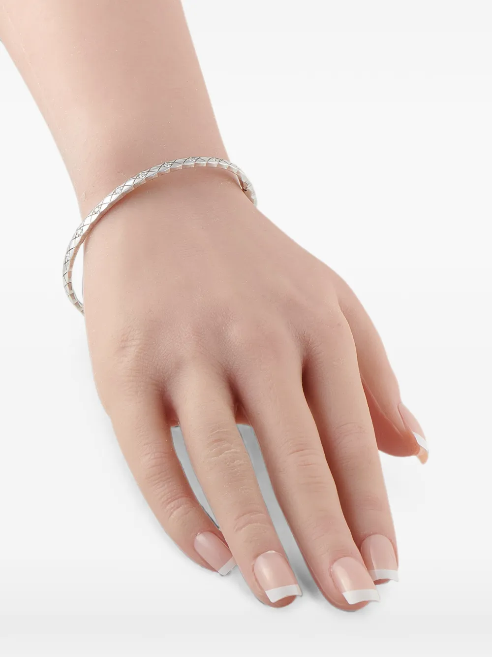 CHANEL Pre-Owned diamond lattice bangle - Argento