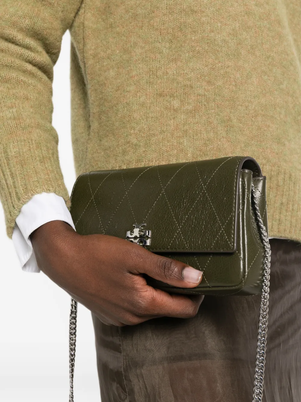 Tory Burch Charlie gewatteerde crossbodytas met ketting Groen