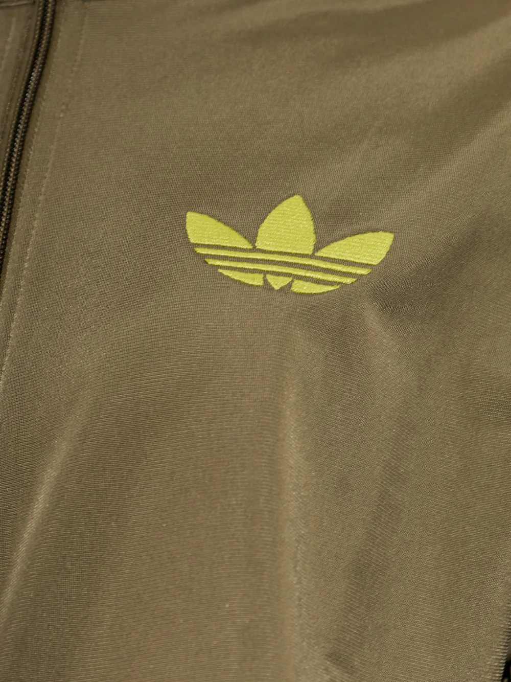 adidas stripe-detail logo jacket Groen