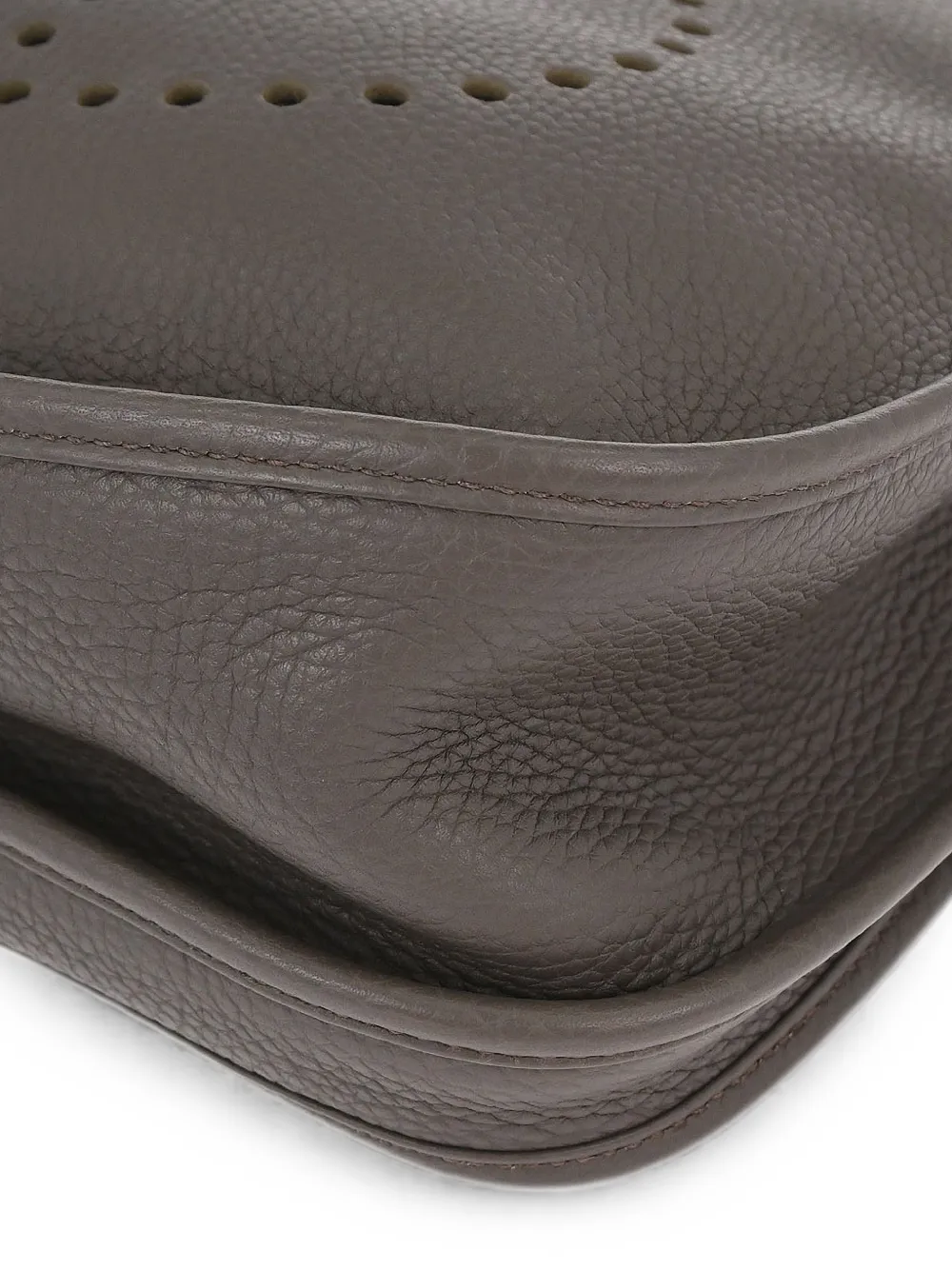 Hermès Pre-Owned 2016 Taurillon Clemence Evelyne 3 shoulder bag Grijs