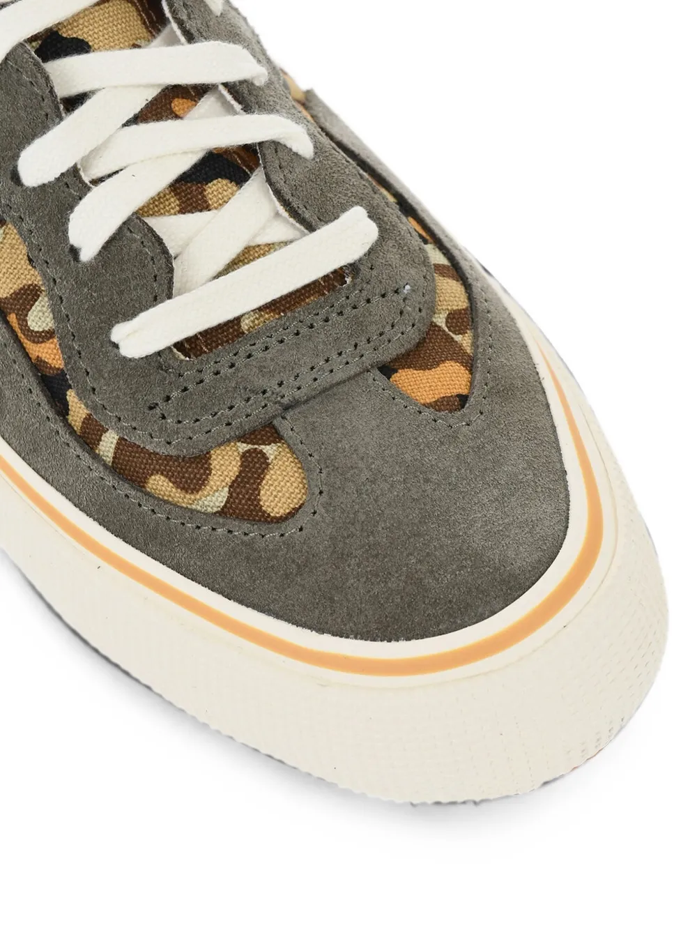 Superga camouflage-print low-top sneakers Groen