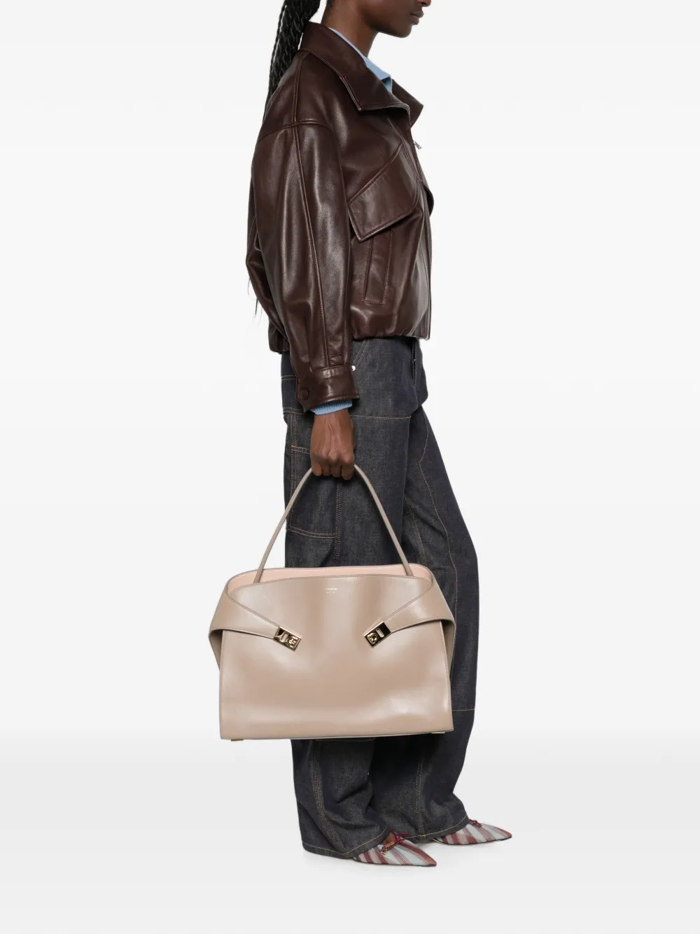 Ferragamo Hug leren schoudertas Beige