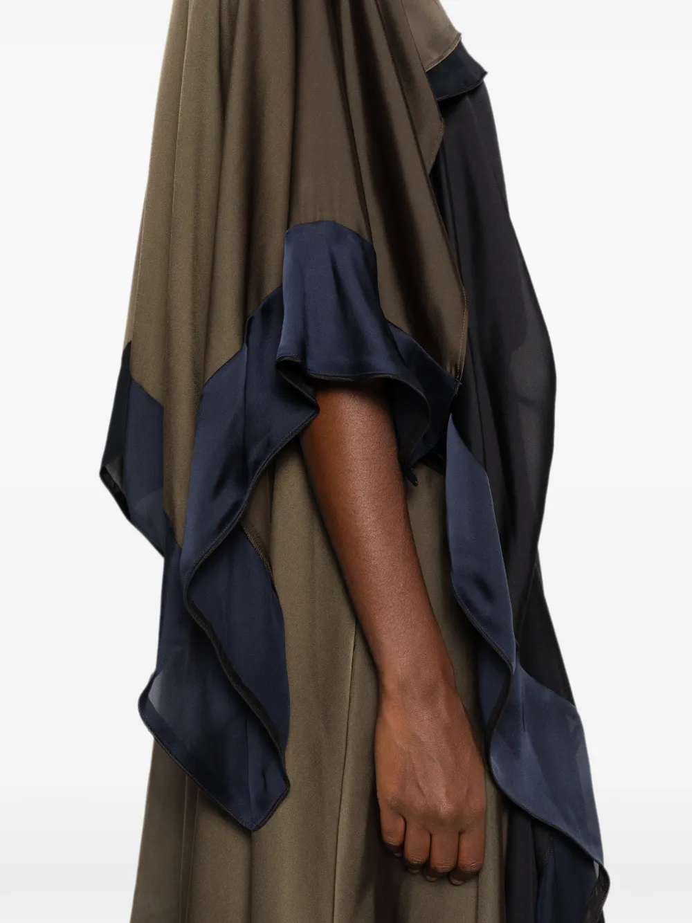 sacai Asymmetrische gelaagde jurk met ruches Groen