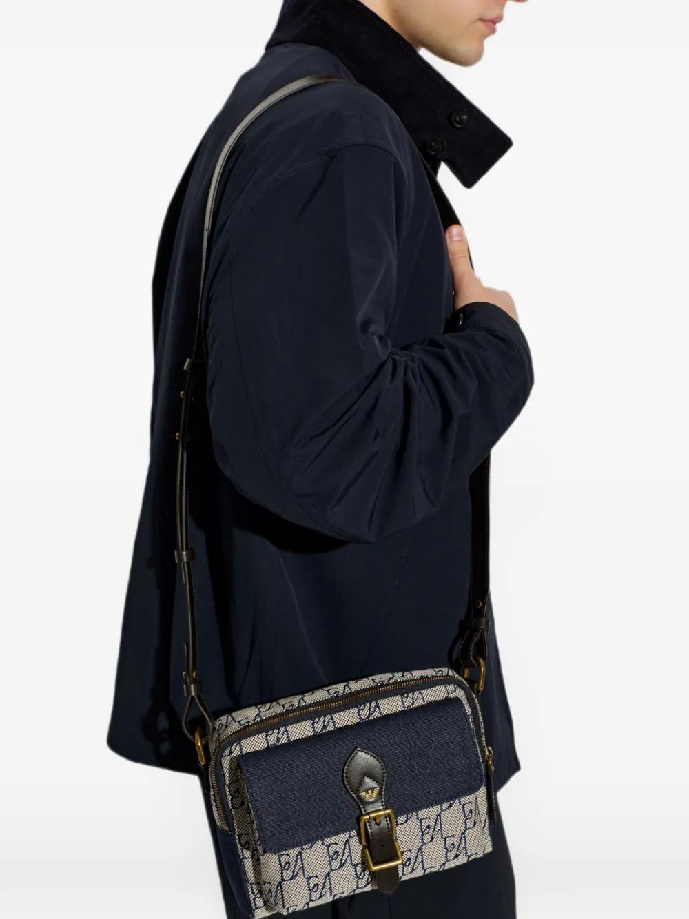 Emporio Armani Messengertas met monogramprint en gesp Beige