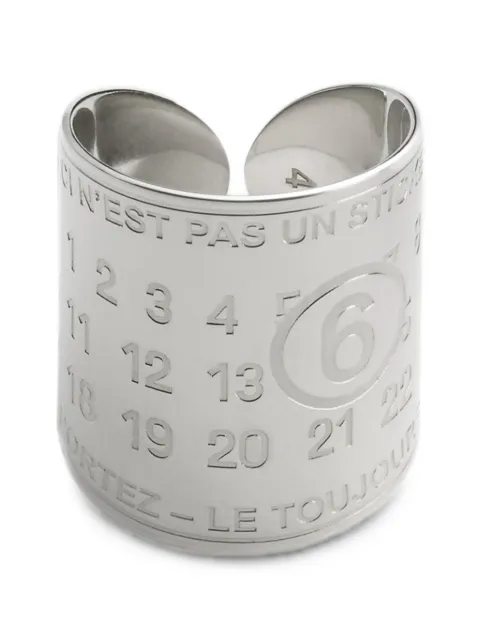 MM6 Maison Margiela anillo ancho Souvenir con logo grabado