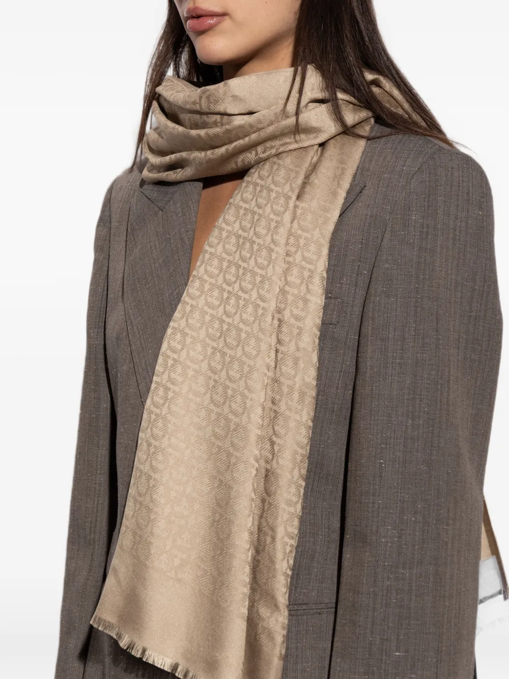 Ferragamo Sjaal met Gancini-monogram Beige