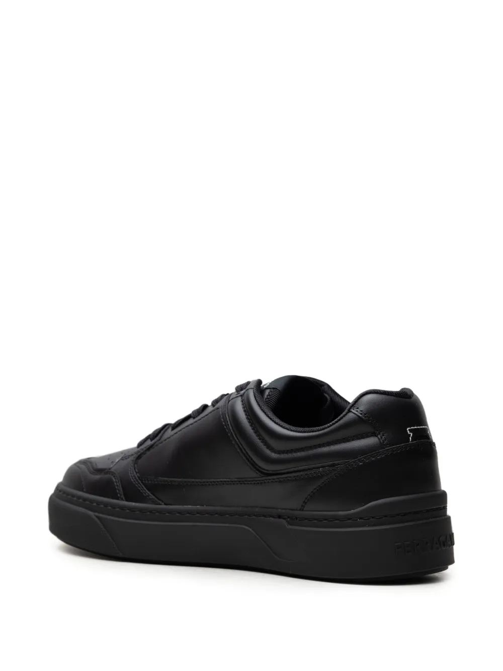 Ferragamo Gancini-detail leather sneakers Zwart