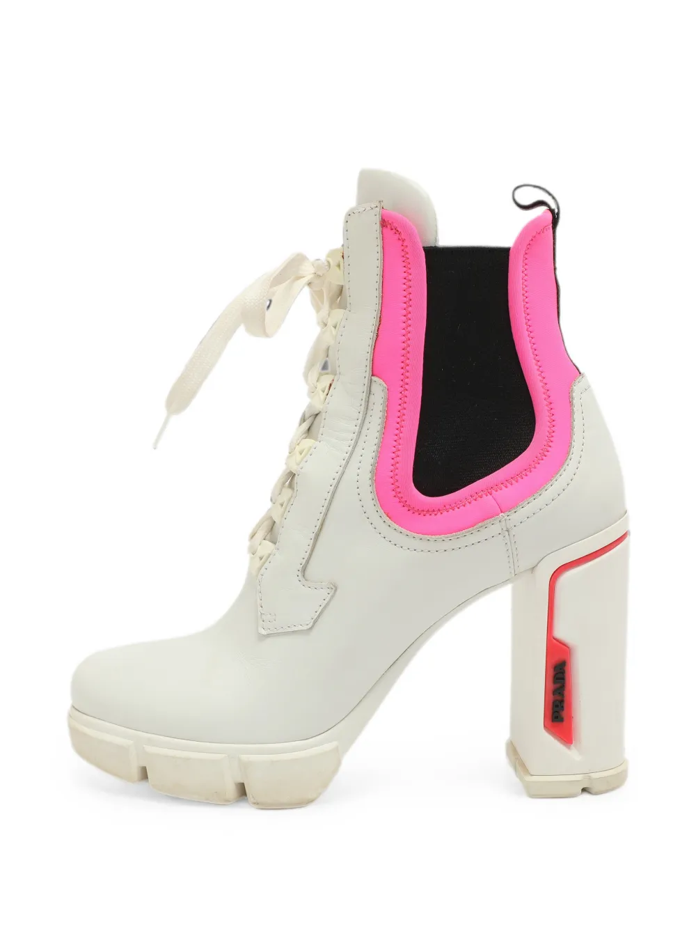 Prada Pre-Owned logo-patch ankle boots - Weiß