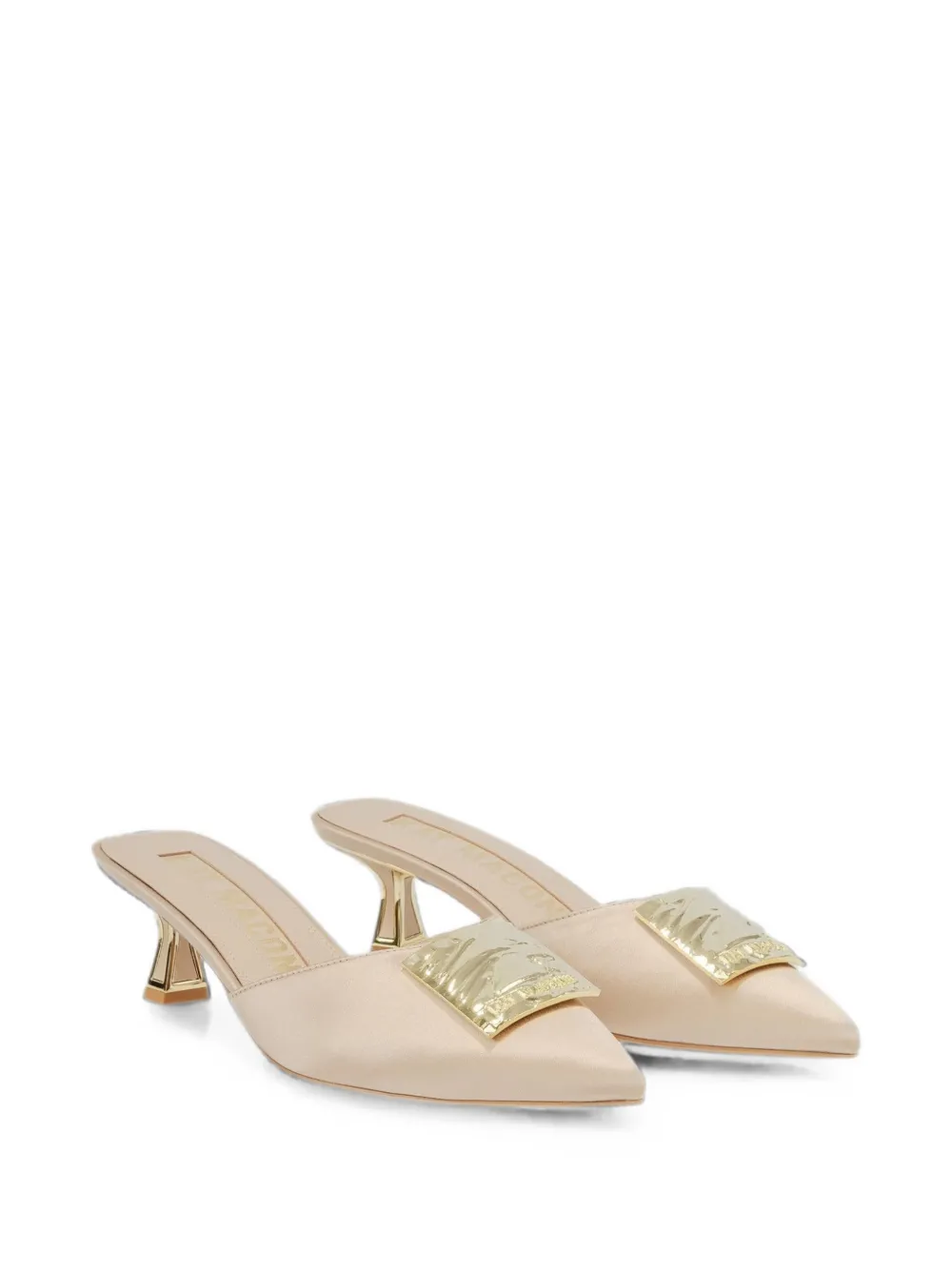 Kat Maconie Muiltjes met logoplakkaat Beige
