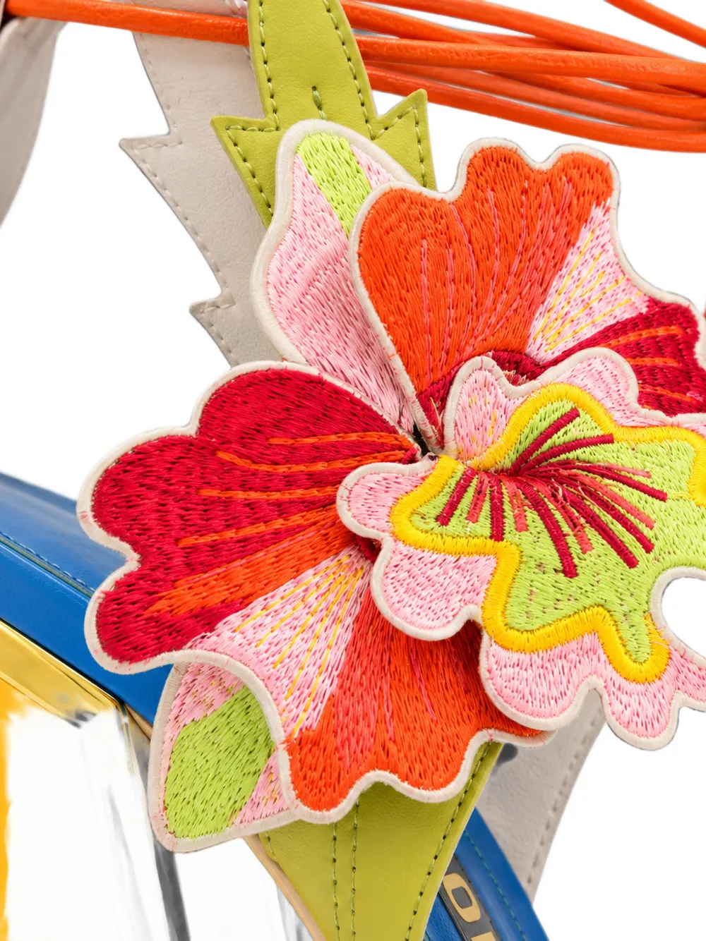 Kat Maconie Muiltjes met geborduurde bloemen Roze