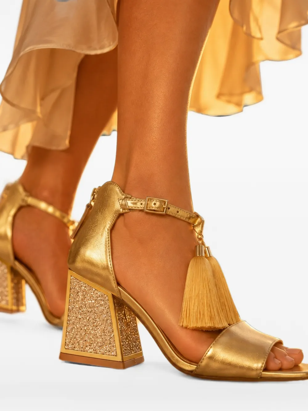 Kat Maconie Kay tassel-embellished glitter-block sandals Goud