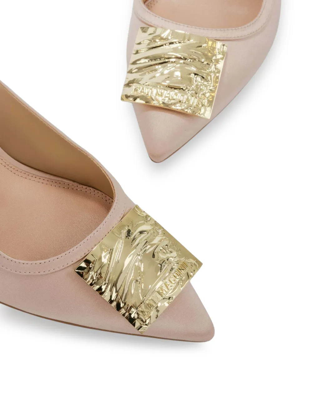 Kat Maconie Slingback pumps met logoplakkaat Beige