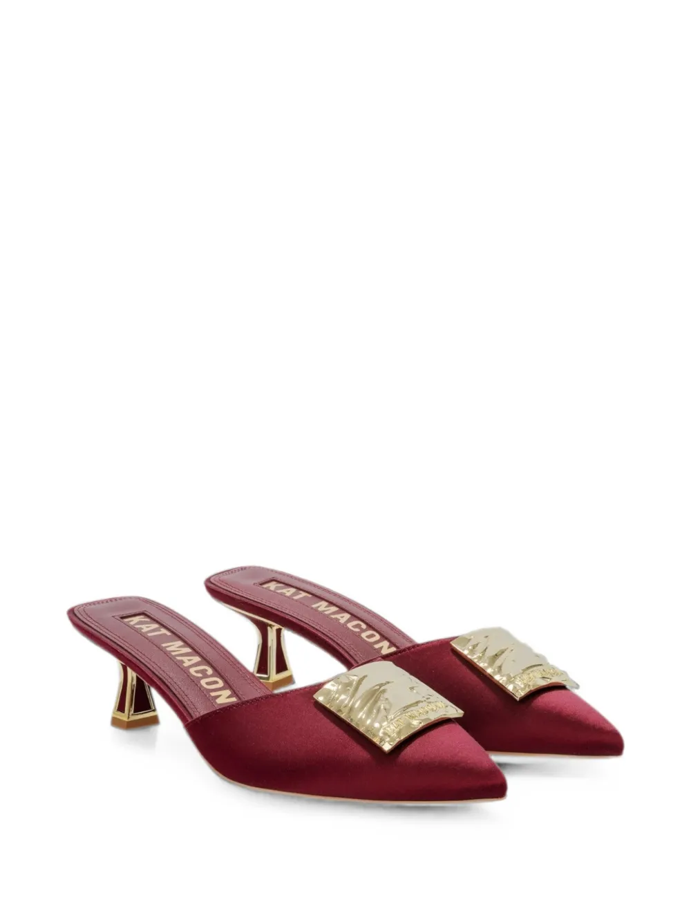 Kat Maconie Muiltjes met logoplakkaat Rood