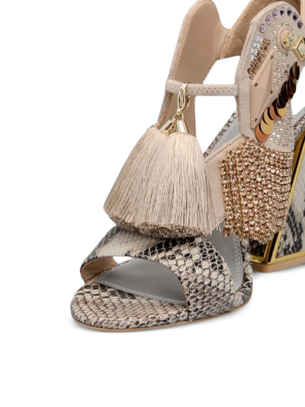 Kat Maconie Verfraaide sandalen met slangen-effect Beige
