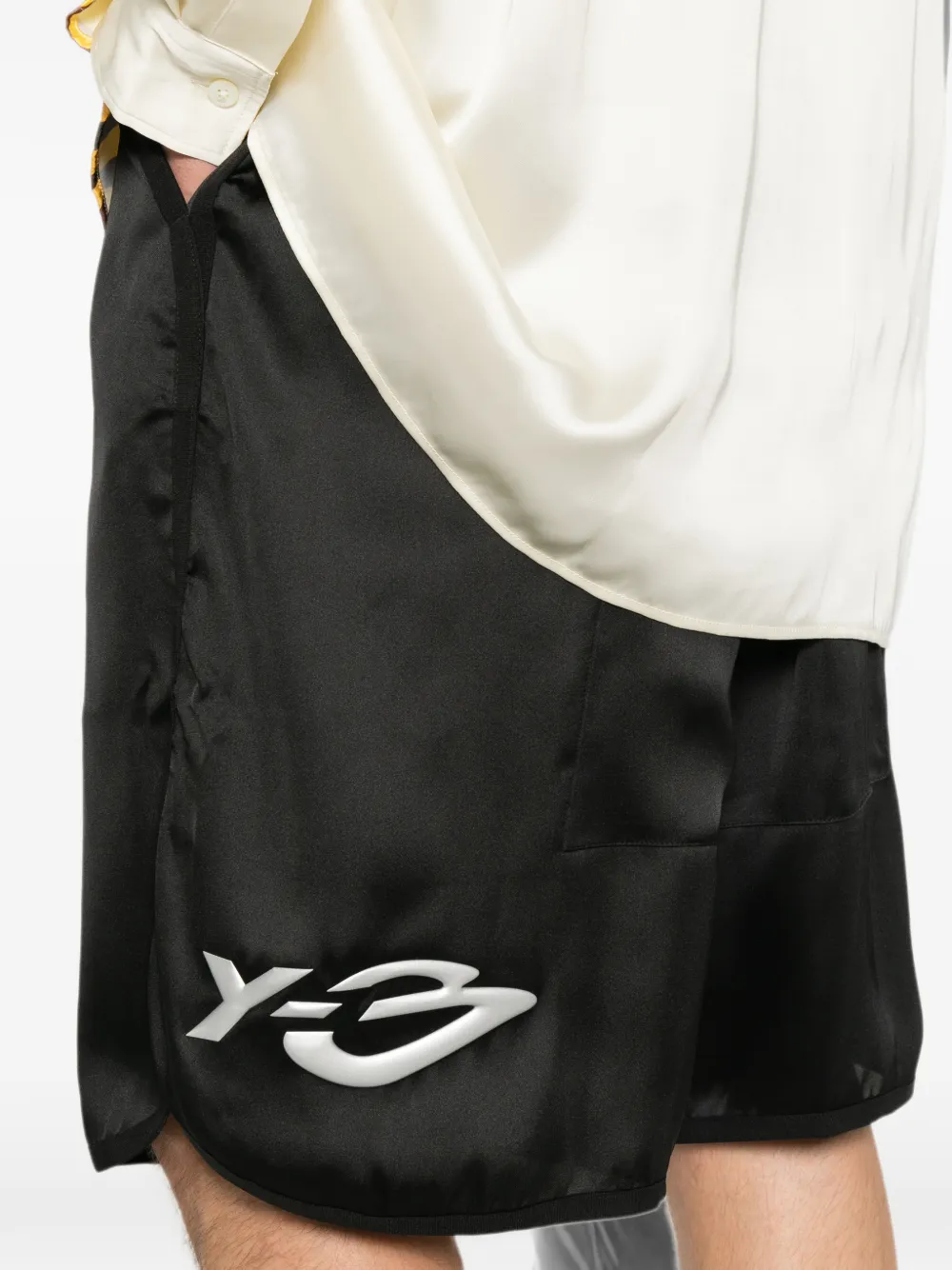 Y-3 Shorts met trekkoord en logodetail Zwart