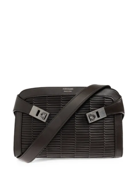 Ferragamo bandolera Hug