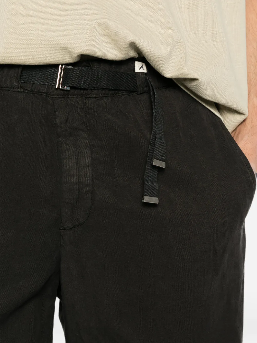 Myths Shorts met riem Zwart